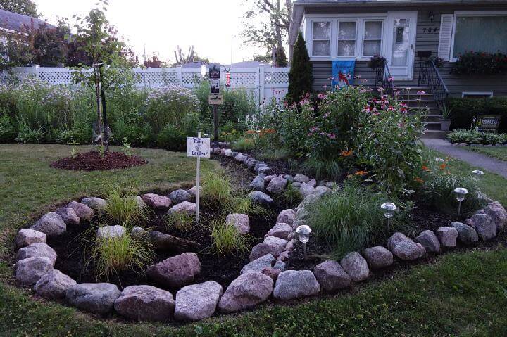 This image has an empty alt attribute; its file name is garden_tours_lecroy_yard_2020_front_rain_garden_2.jpg